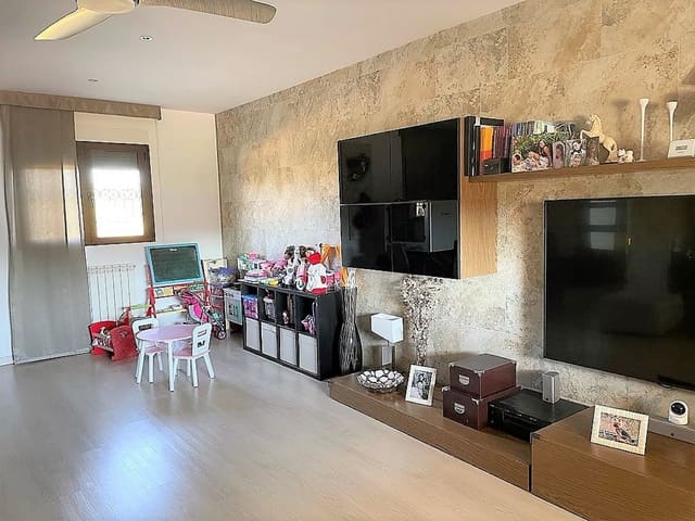 4 bedroom Villa for sale in Castalla with pool - € 415,000 (Ref: 7205548)