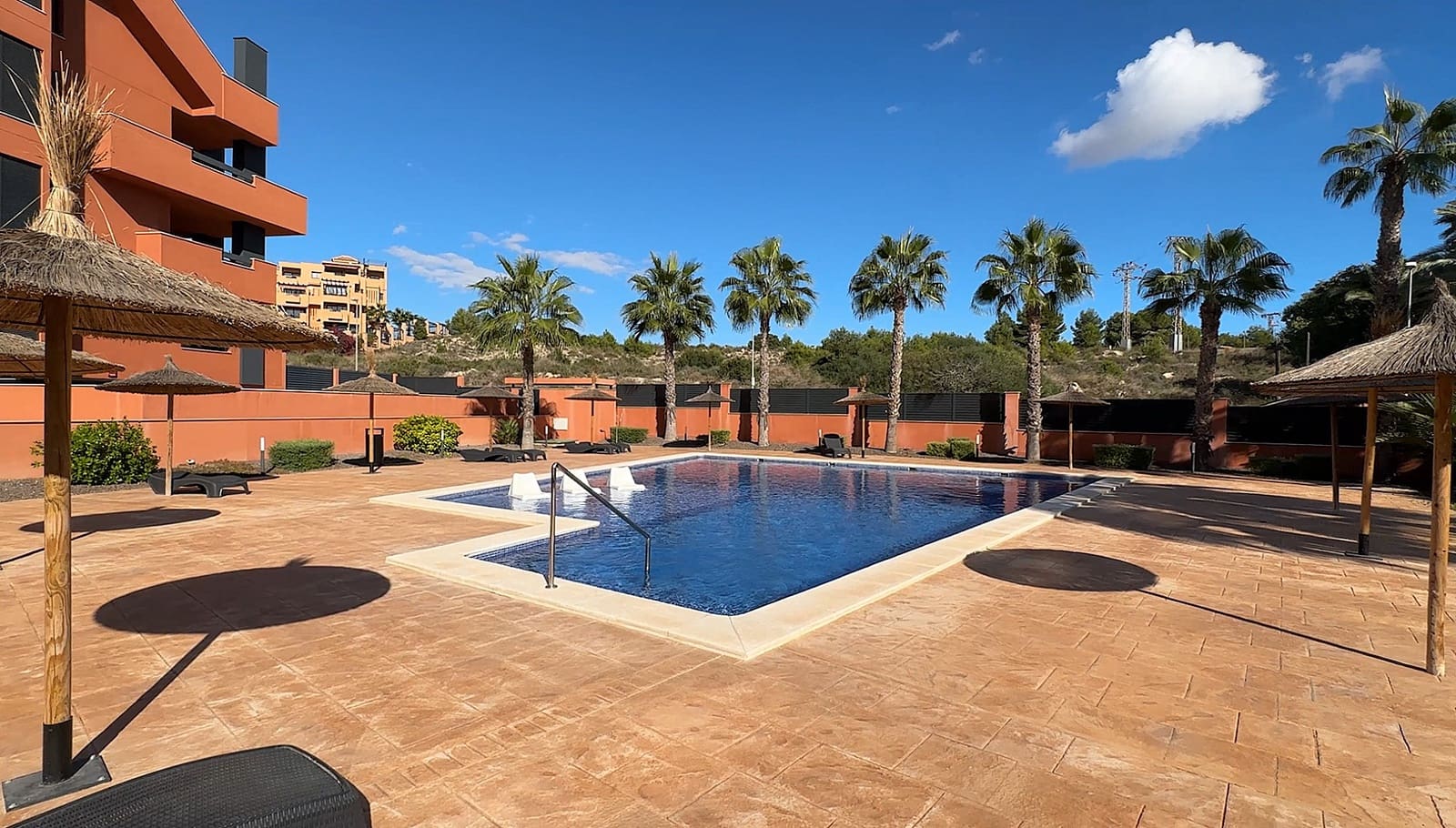 3 sovrum Lägenhet till salu i Orihuela med pool - 273 500 € (Ref: 7314774)
