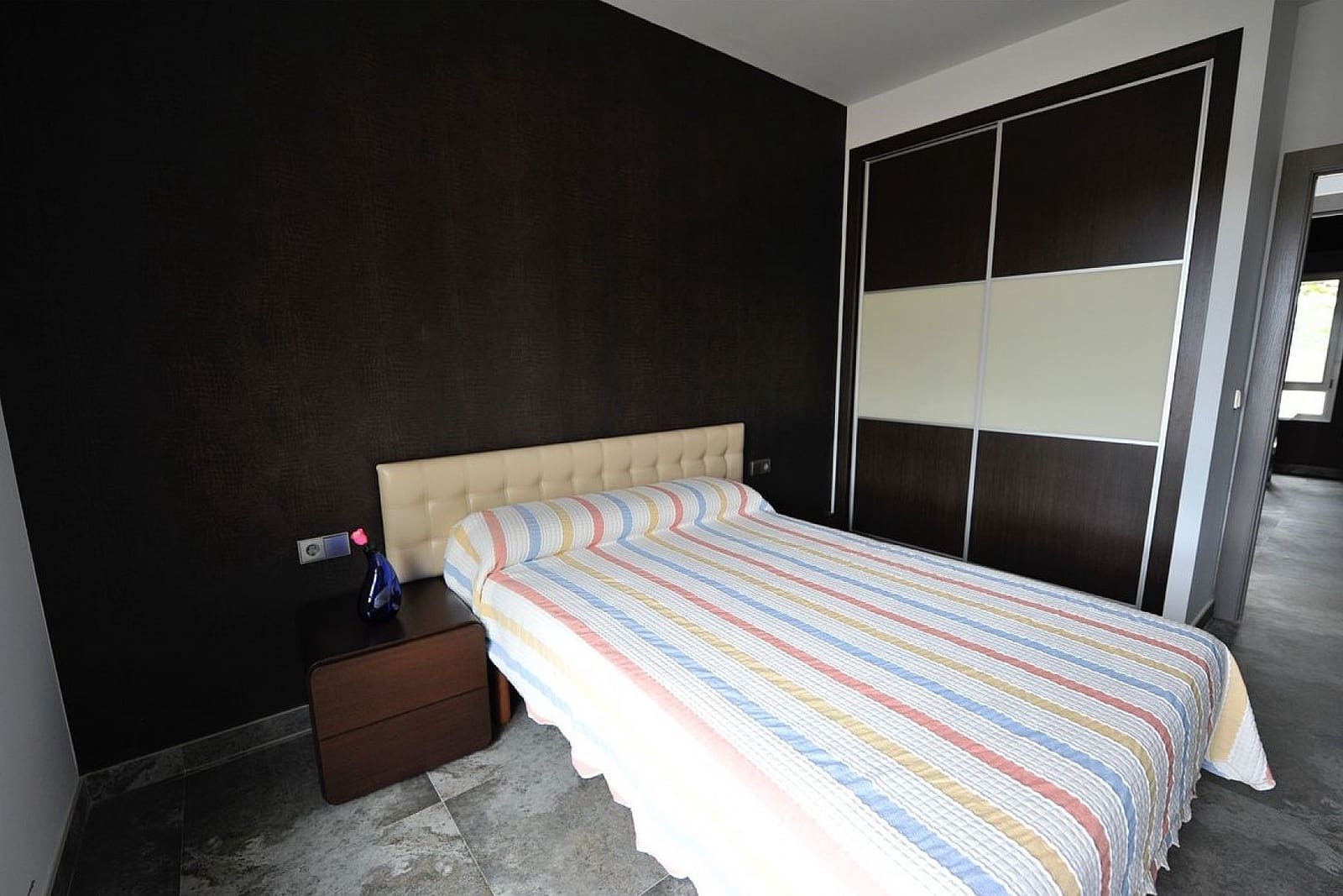 Chalet de 5 habitaciones en Yecla en venta con piscina - 499.000 € (Ref: 7532162)