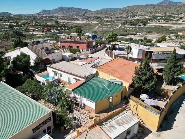 12 bedroom Commercial for sale in Fortuna with pool - € 950,000 (Ref: 7618327)