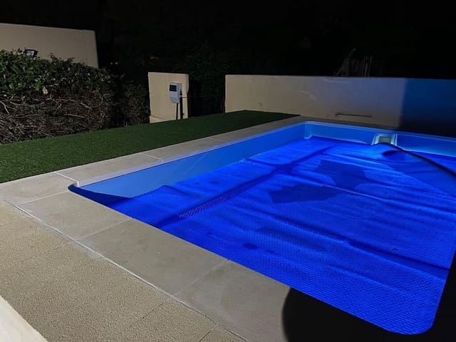 12 bedroom Commercial for sale in Fortuna with pool - € 950,000 (Ref: 7618327)