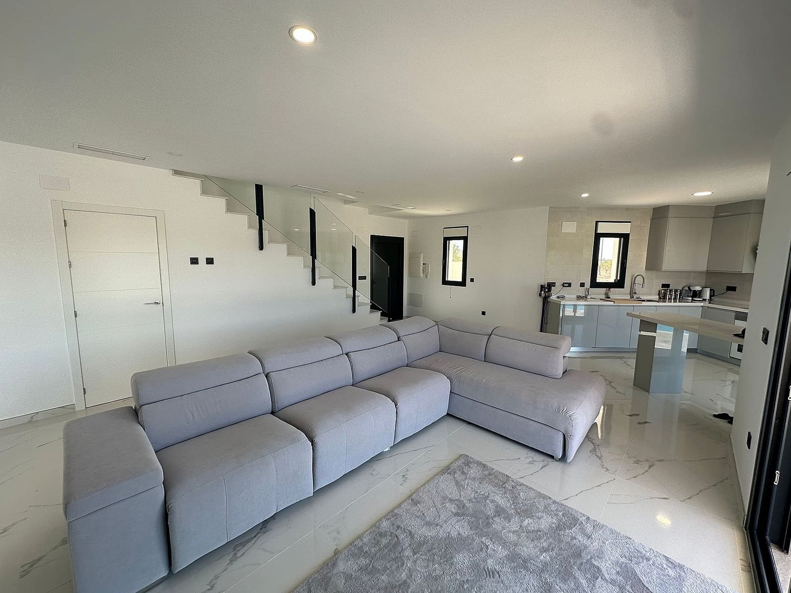 4 Zimmer Villa zu verkaufen in Pinoso mit Pool - 436.000 € (Ref: 7747798)