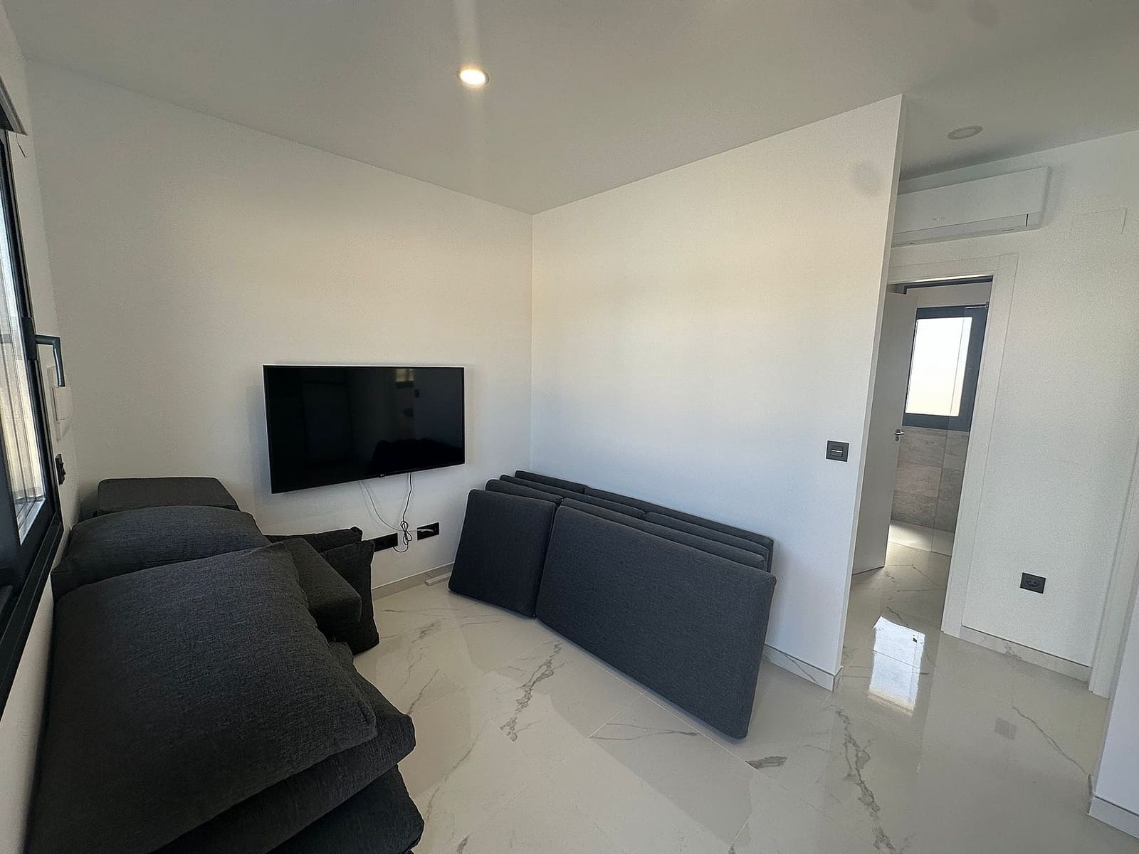 4 Zimmer Villa zu verkaufen in Pinoso mit Pool - 436.000 € (Ref: 7747798)