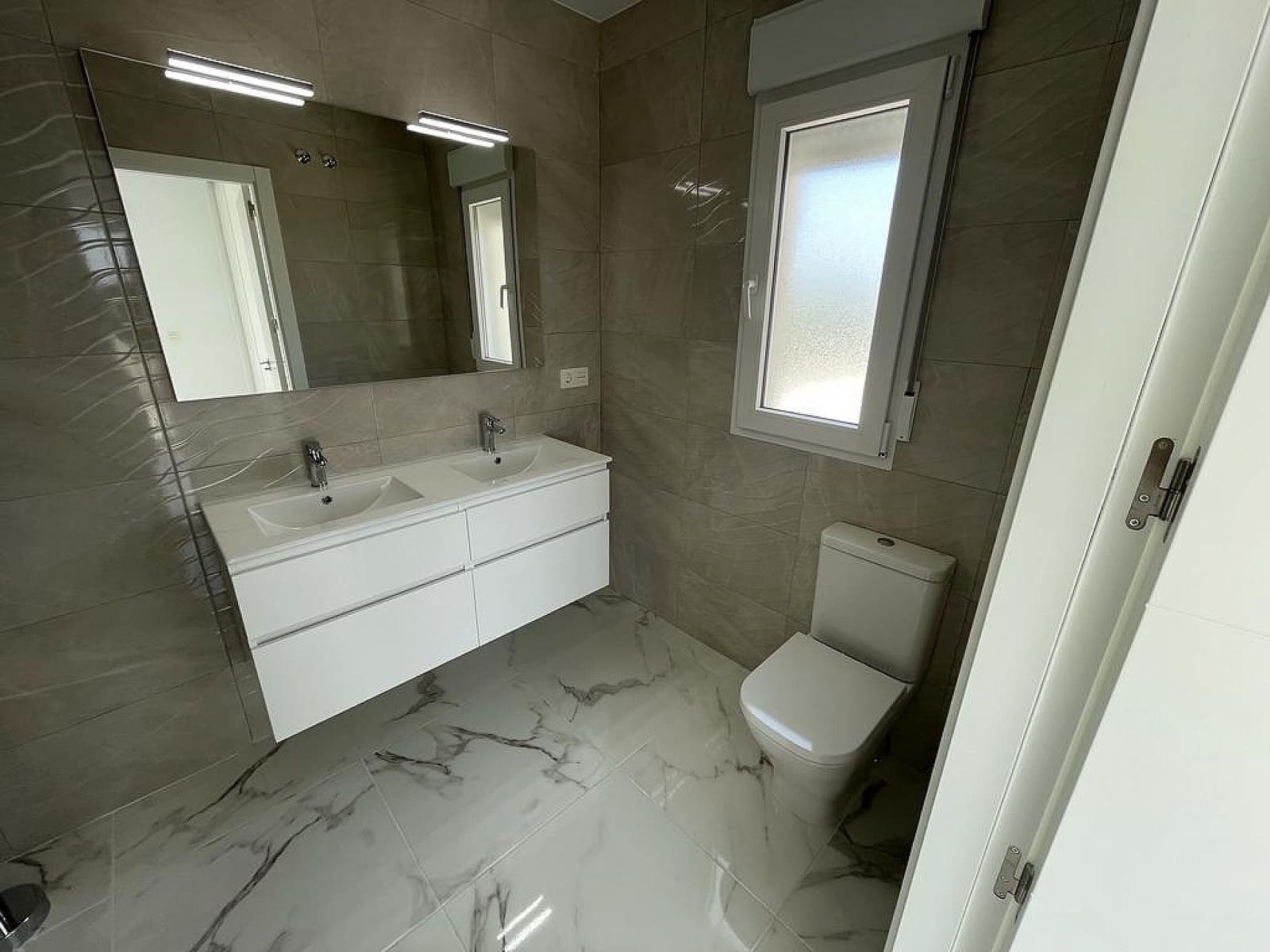 4 bedroom Villa for sale in Pinoso with pool - € 505,000 (Ref: 7747799)