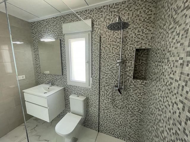 4 bedroom Villa for sale in Pinoso with pool - € 505,000 (Ref: 7747799)