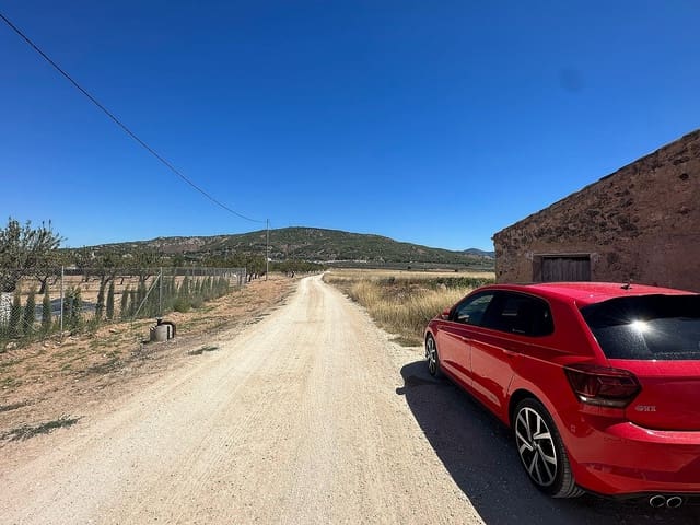 Landgrundstück zu verkaufen in Pinoso - 49.995 € (Ref: 7758902)