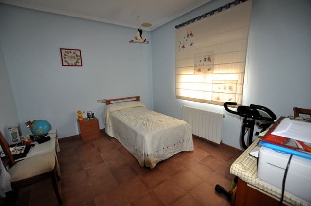 4 bedroom Finca/Country House for sale in Abanilla with pool - € 279,995 (Ref: 7790309)