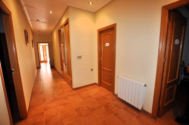 4 bedroom Finca/Country House for sale in Abanilla with pool - € 279,995 (Ref: 7790309)