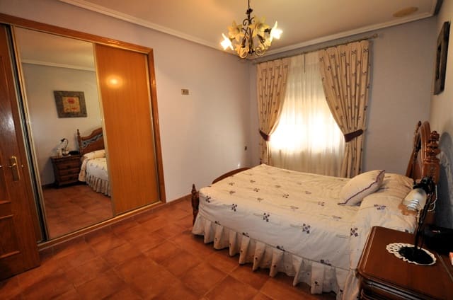 4 bedroom Finca/Country House for sale in Abanilla with pool - € 279,995 (Ref: 7790309)