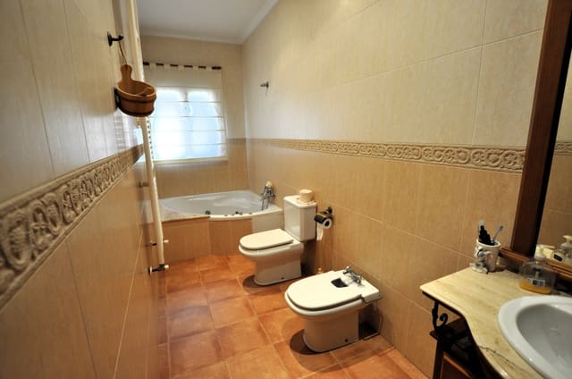 4 bedroom Finca/Country House for sale in Abanilla with pool - € 279,995 (Ref: 7790309)