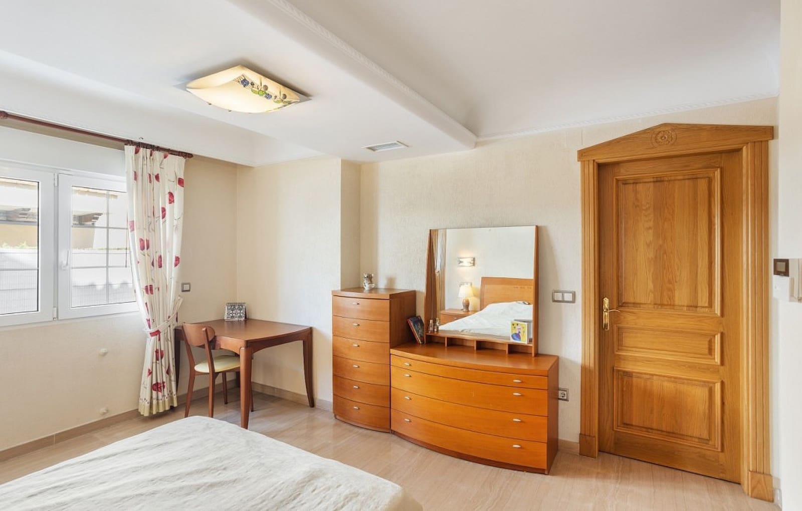 5 chambre Villa/Maison à vendre à Torrevieja avec piscine - 995 000 € (Ref: 7793586)