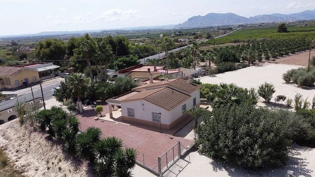 3 bedroom Villa for sale in Crevillente / Crevillent with pool - € 399,995 (Ref: 7795947)