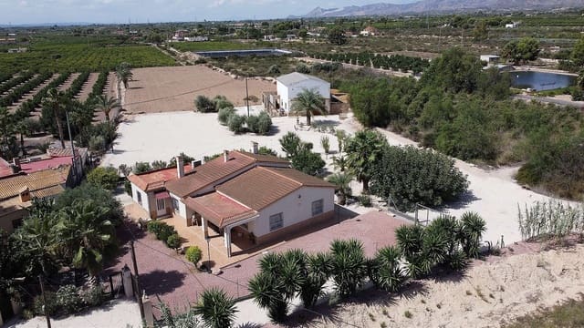 3 bedroom Villa for sale in Crevillente / Crevillent with pool - € 399,995 (Ref: 7795947)