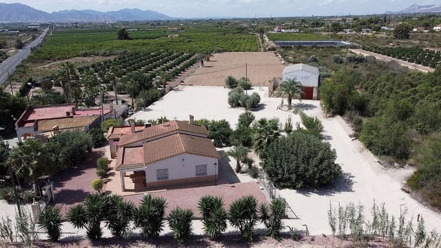 3 bedroom Villa for sale in Crevillente / Crevillent with pool - € 399,995 (Ref: 7795947)