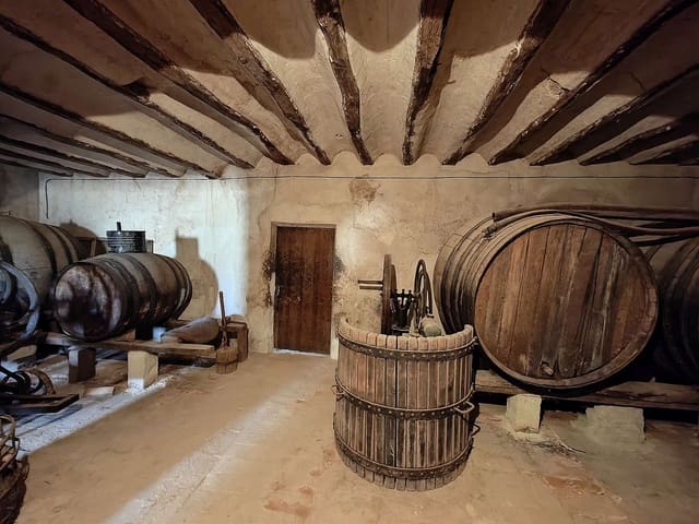 Finca/Casa Rural de 6 habitaciones en Pinoso en venta con piscina - 425.000 € (Ref: 7879678)