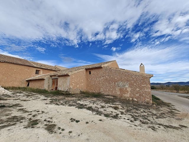 Finca/Casa Rural de 6 habitaciones en Pinoso en venta con piscina - 425.000 € (Ref: 7879678)