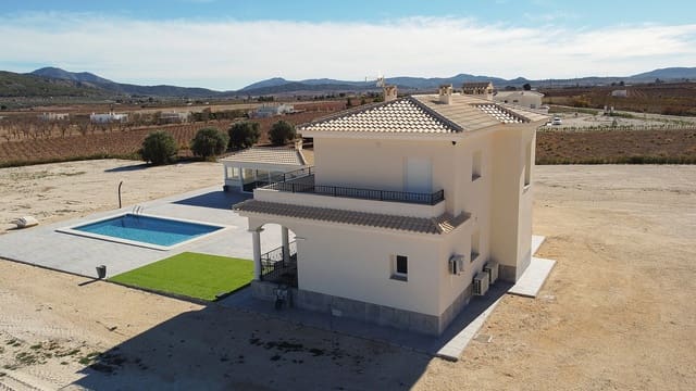 4 Zimmer Villa zu verkaufen in Pinoso mit Pool - 342.000 € (Ref: 7911445)
