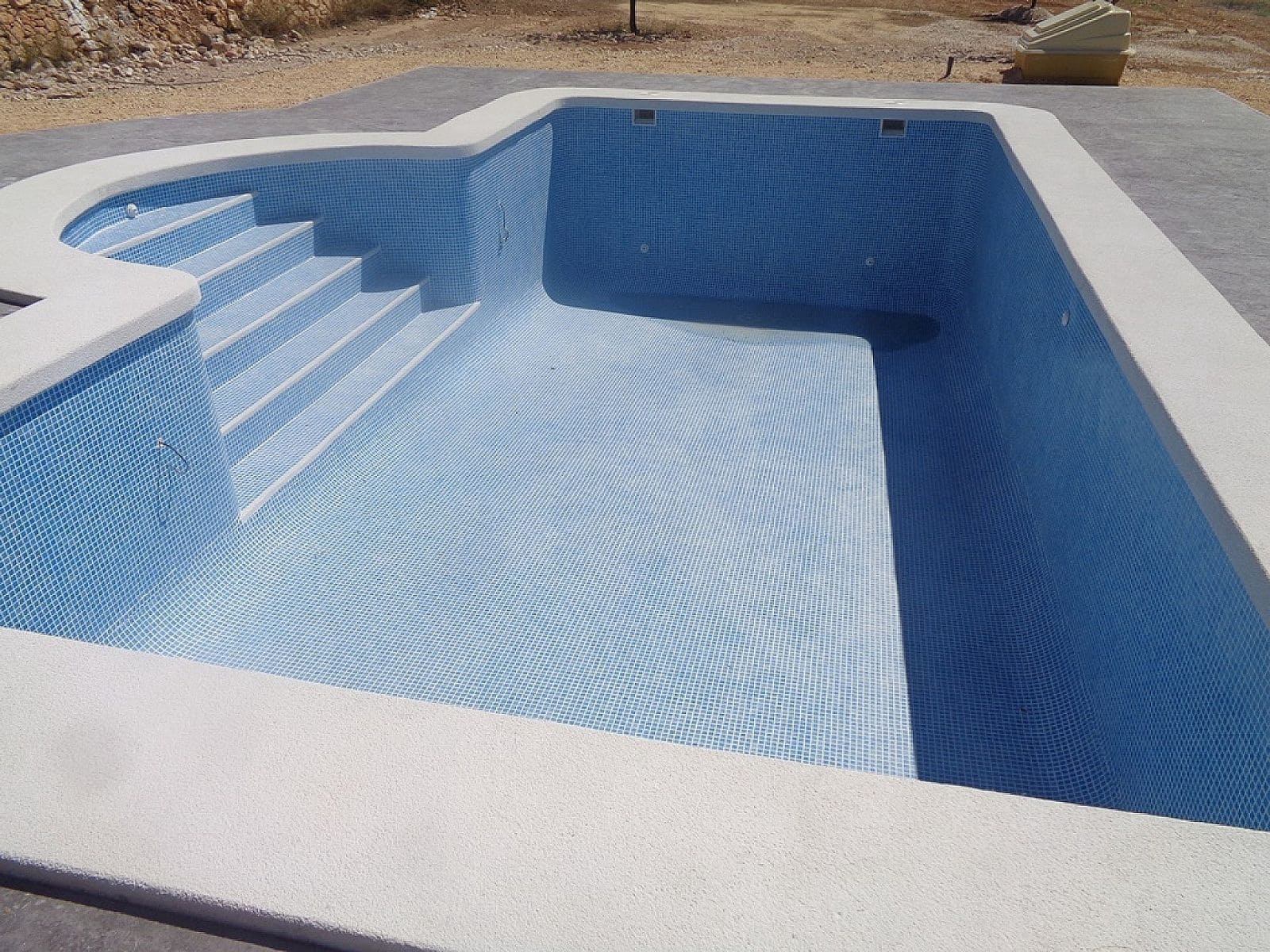 3 Zimmer Villa zu verkaufen in Pinoso mit Pool - 297.000 € (Ref: 7938562)