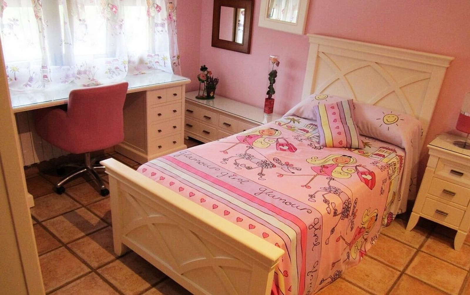 6 Zimmer Villa zu verkaufen in Yecla mit Pool - 590.000 € (Ref: 8025028)