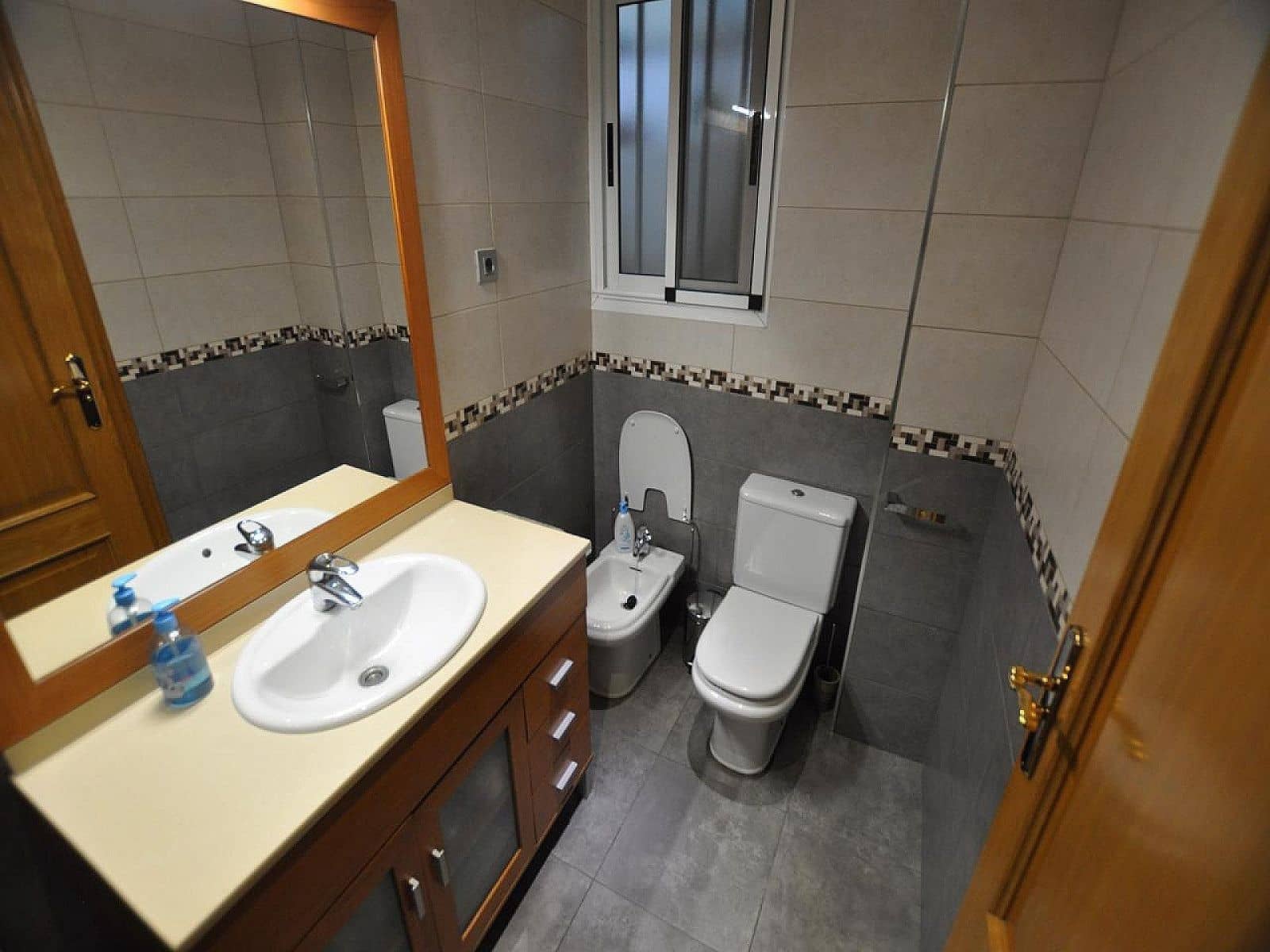 3 soveværelse Erhverv til salg i Villena med swimmingpool - € 119.950 (Ref: 8025063)