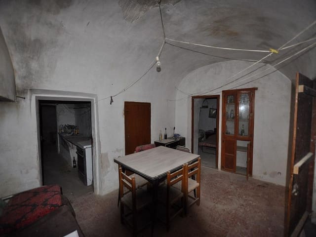 5 bedroom Cave House for sale in Jumilla with pool - € 69,995 (Ref: 8025065)