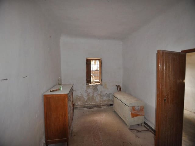 5 bedroom Cave House for sale in Jumilla with pool - € 69,995 (Ref: 8025065)