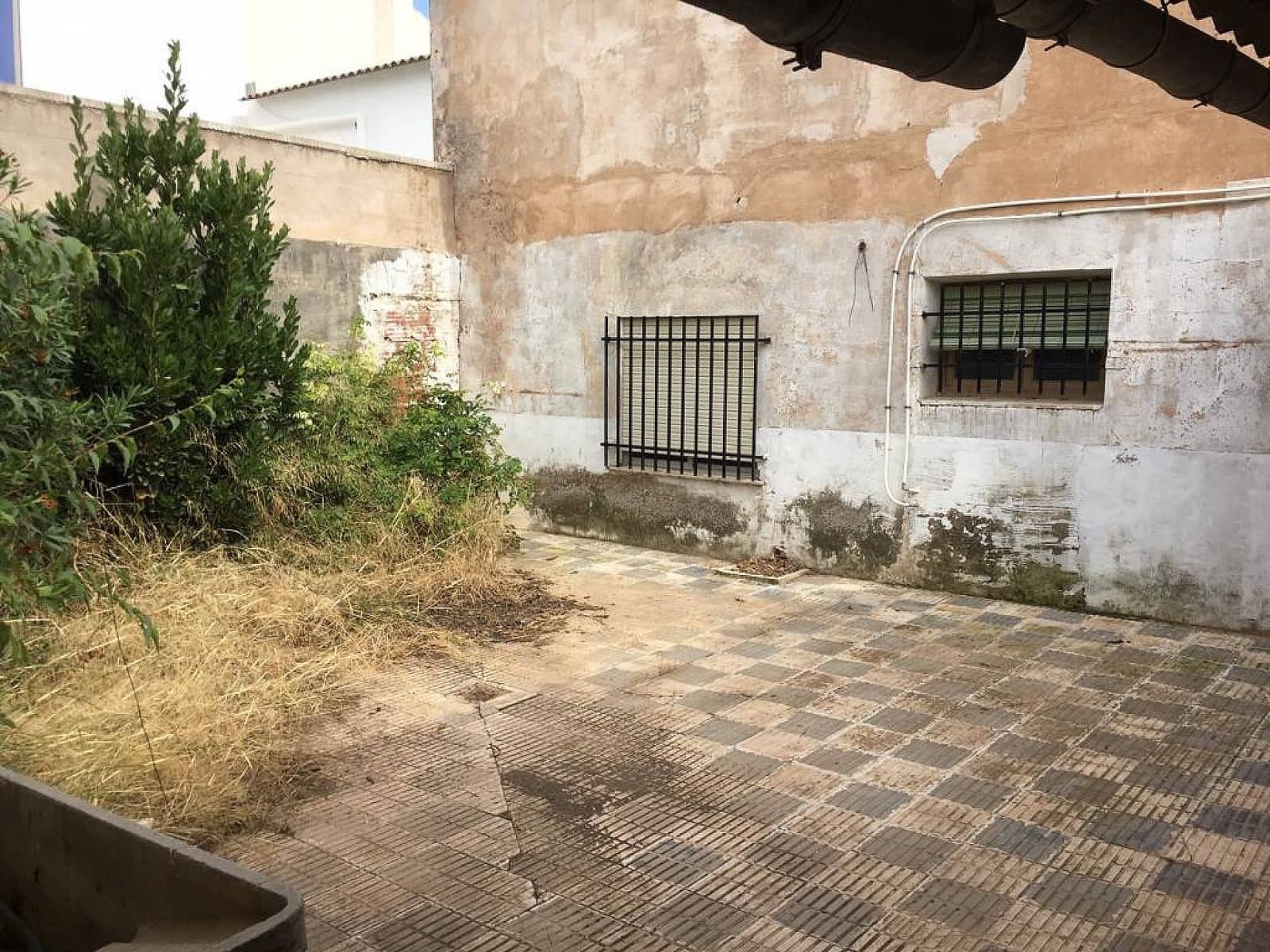 9 bedroom Villa for sale in Monovar / Monover with pool - € 209,995 (Ref: 8025068)