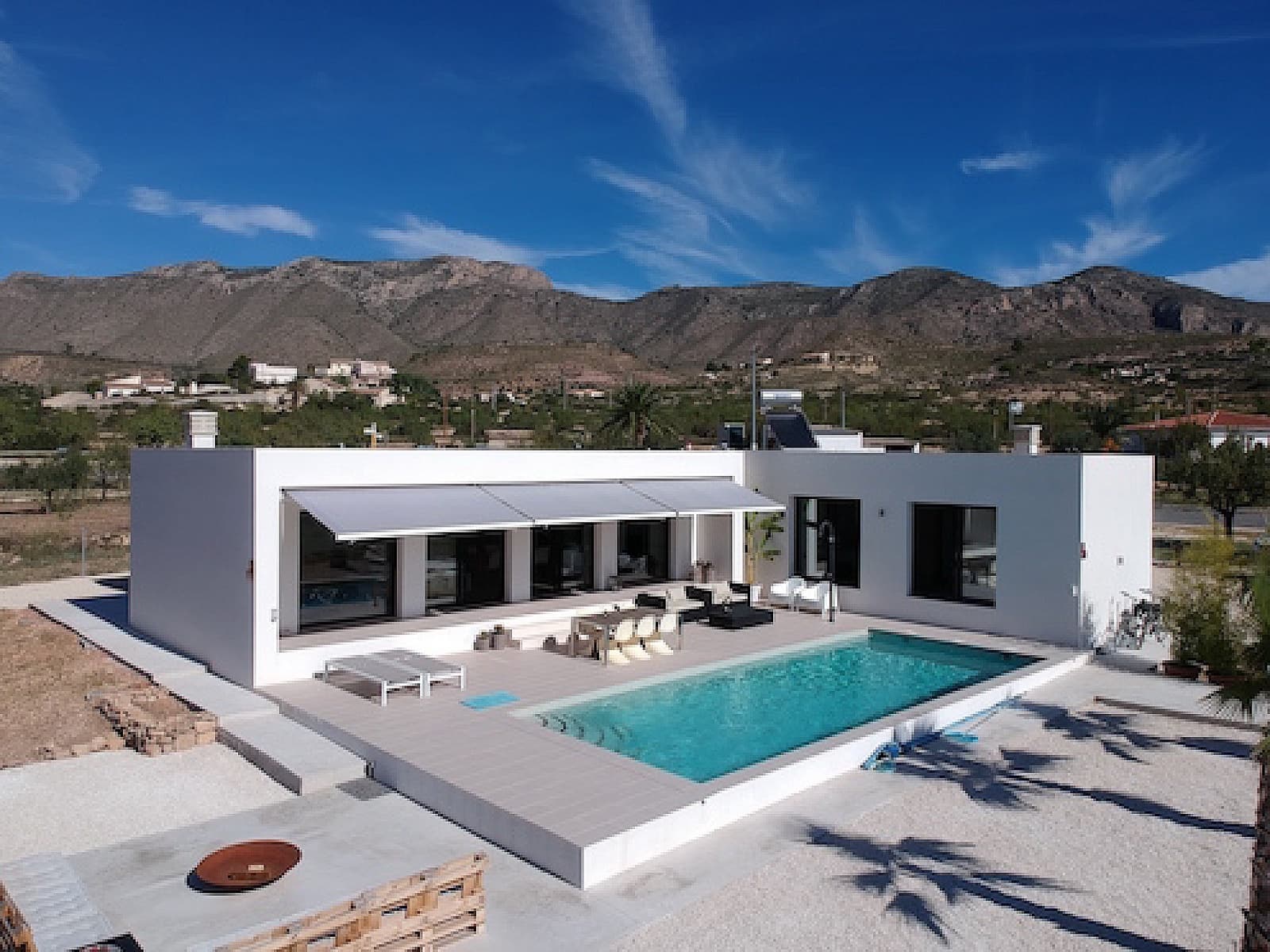 3 bedroom Villa for sale in Aspe with pool - € 375,670 (Ref: 8025075)