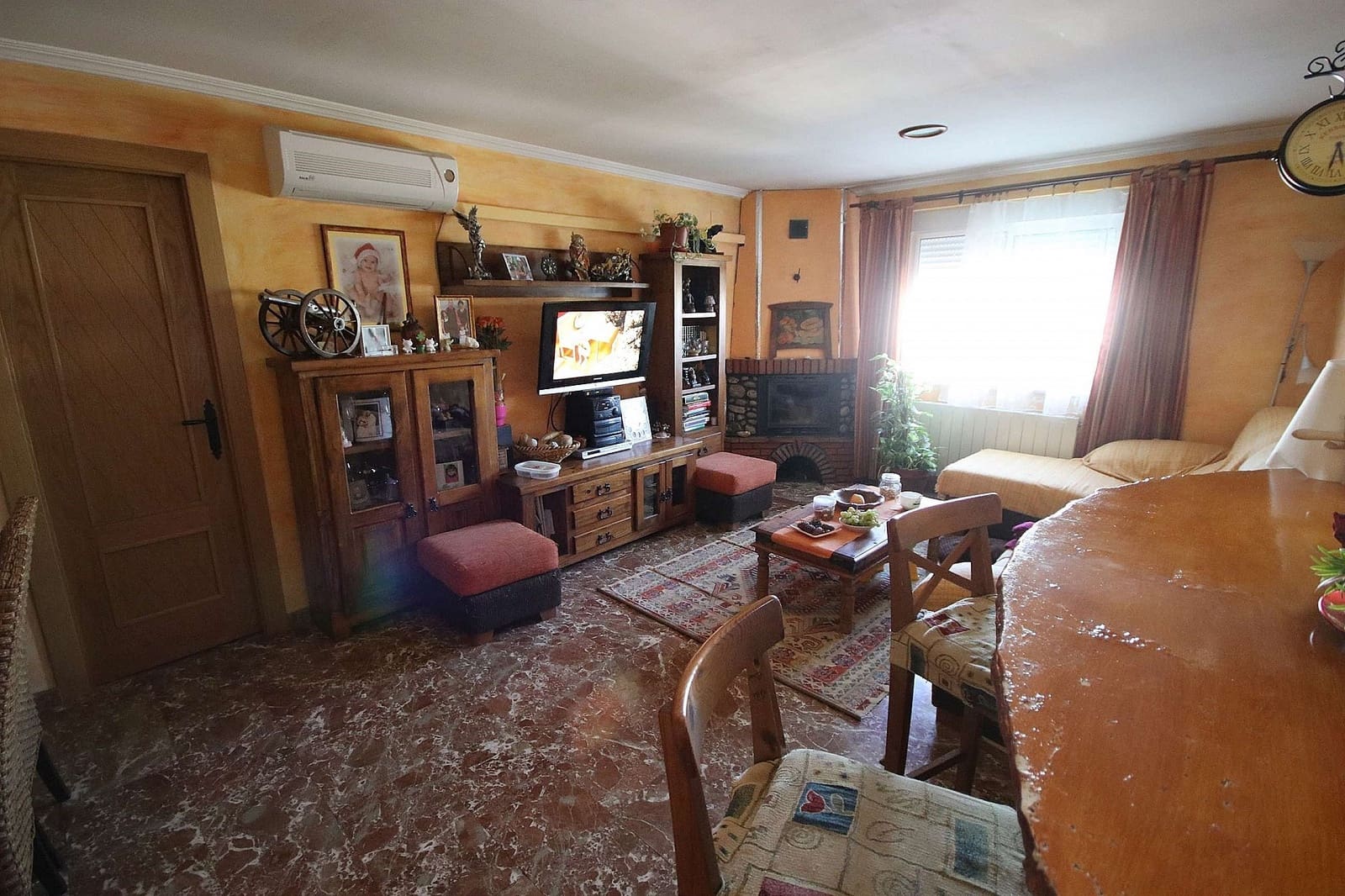 9 bedroom Villa for sale in Monovar / Monover with pool - € 360,000 (Ref: 8025077)