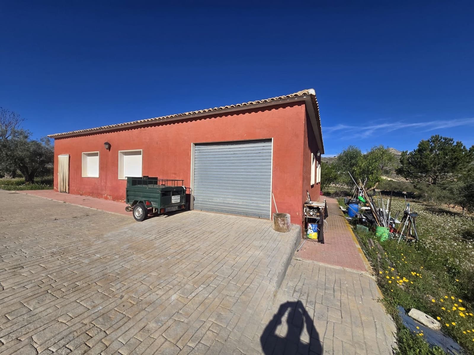 8 bedroom Villa for sale in Sax with pool - € 599,950 (Ref: 8025086)