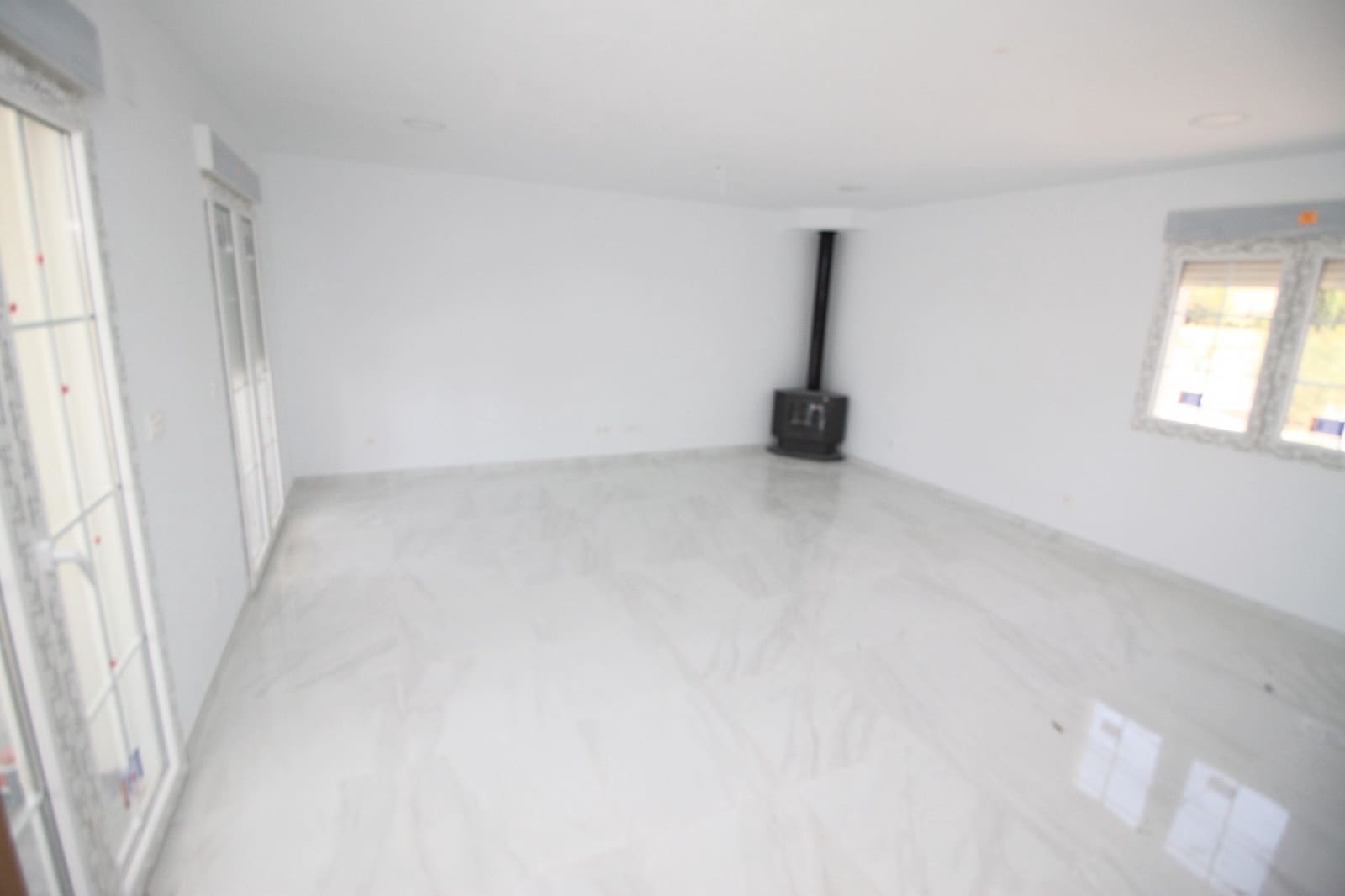 4 bedroom Villa for sale in Pinoso with pool - € 449,000 (Ref: 8025089)