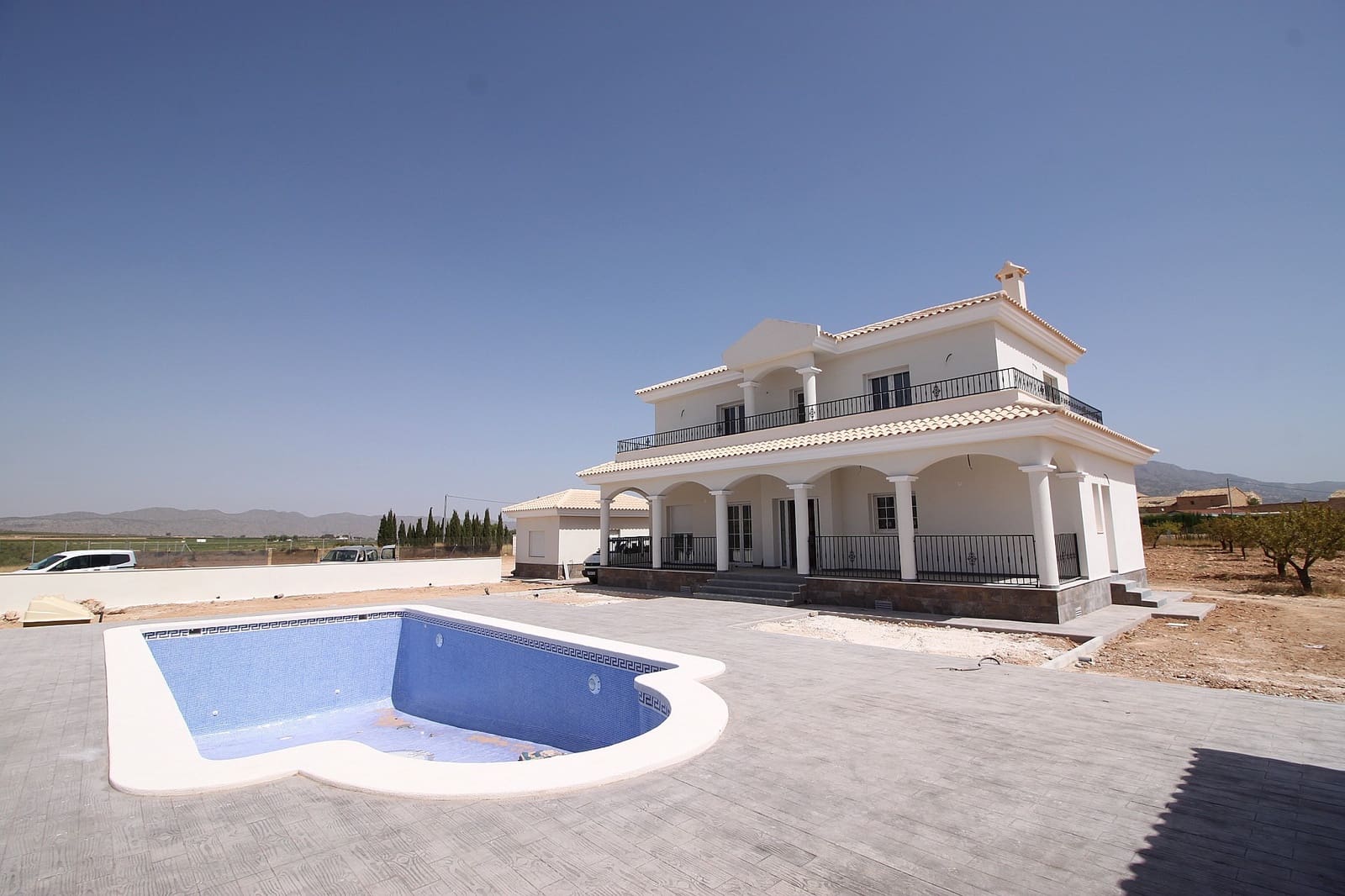 4 bedroom Villa for sale in Pinoso with pool - € 449,000 (Ref: 8025089)