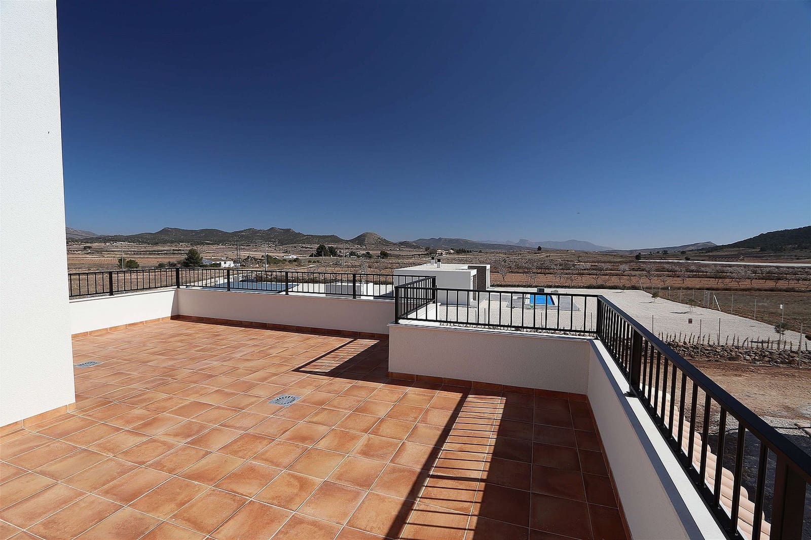 4 bedroom Villa for sale in Pinoso with pool - € 505,000 (Ref: 8025092)