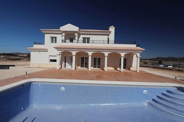 4 quarto Moradia para venda em Pinoso com piscina - 505 000 € (Ref: 8025092)