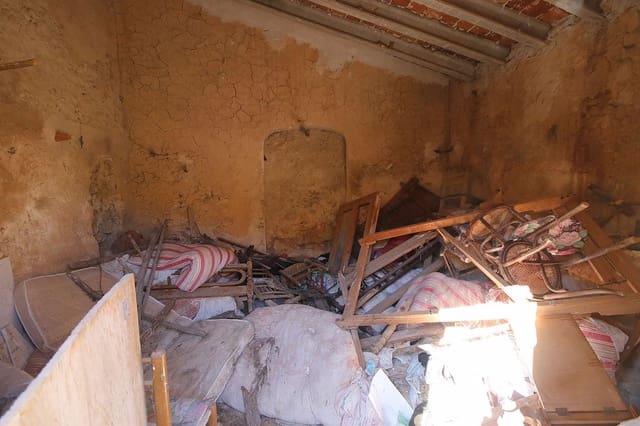 4 Zimmer Haus zu verkaufen in Raspay, Yecla mit Pool - 44.995 € (Ref: 8025102)