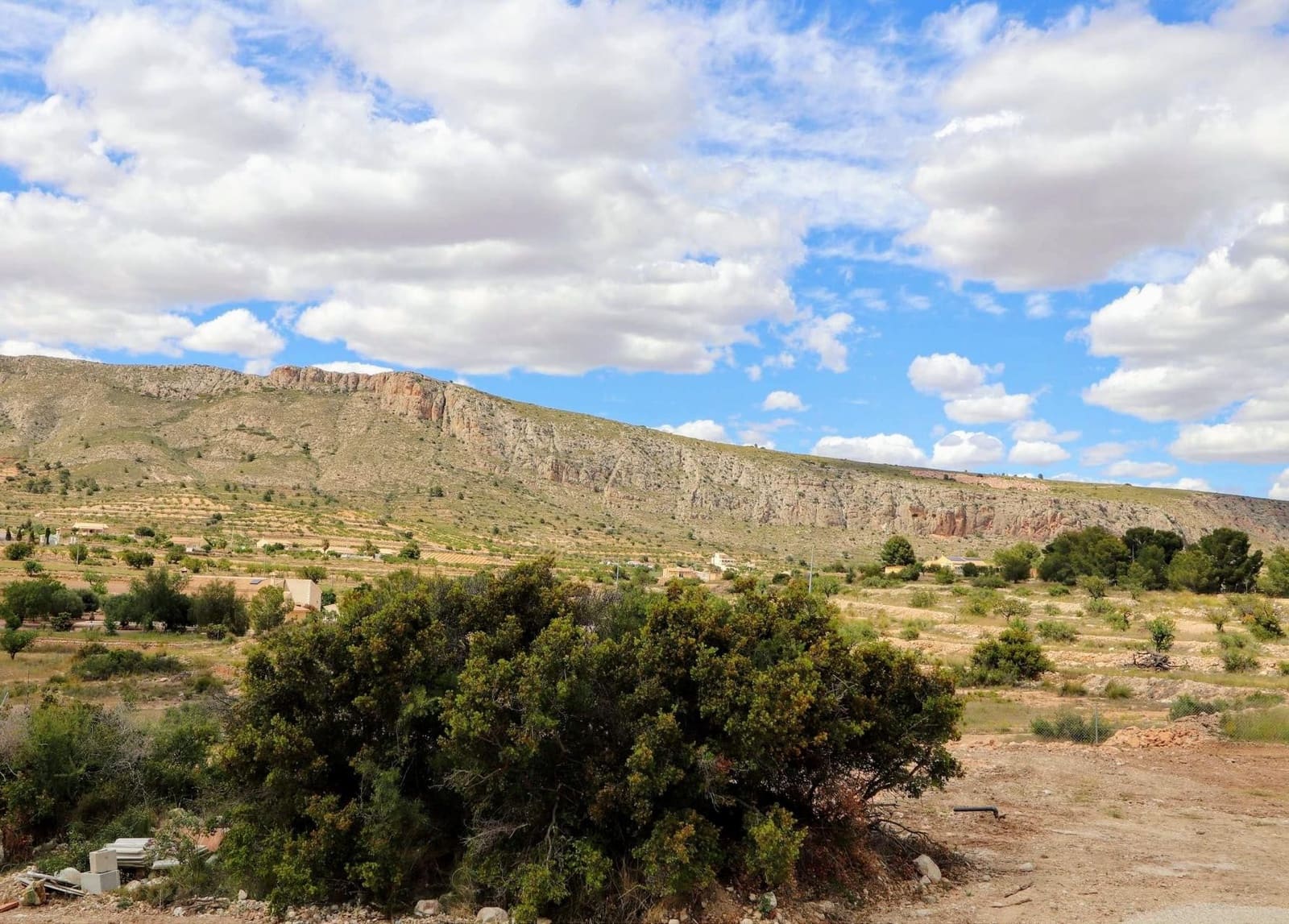 Chalet de 4 habitaciones en Aspe en venta con piscina - 310.924 € (Ref: 8025118)