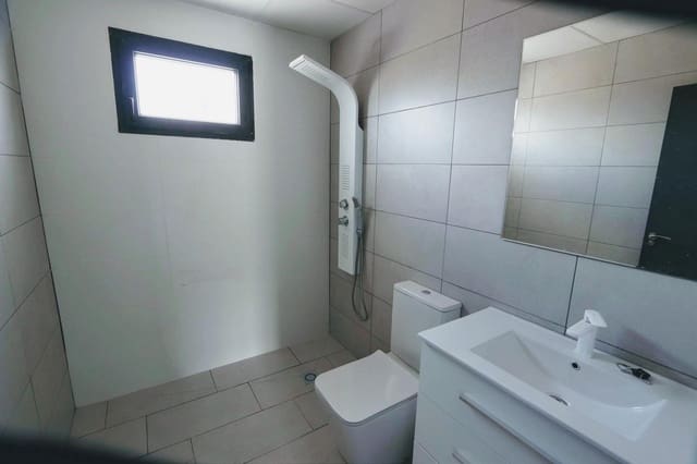 4 bedroom Villa for sale in Aspe with pool - € 310,924 (Ref: 8025118)