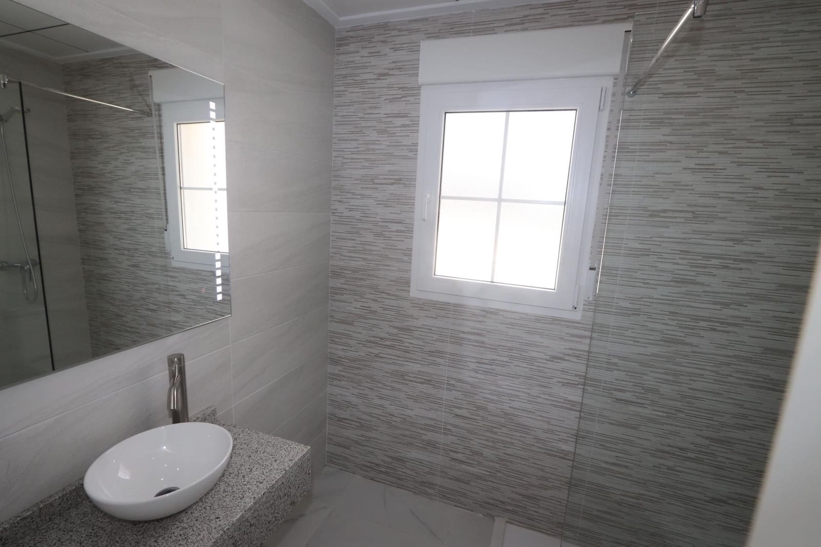 4 bedroom Villa for sale in Pinoso with pool - € 423,000 (Ref: 8025128)