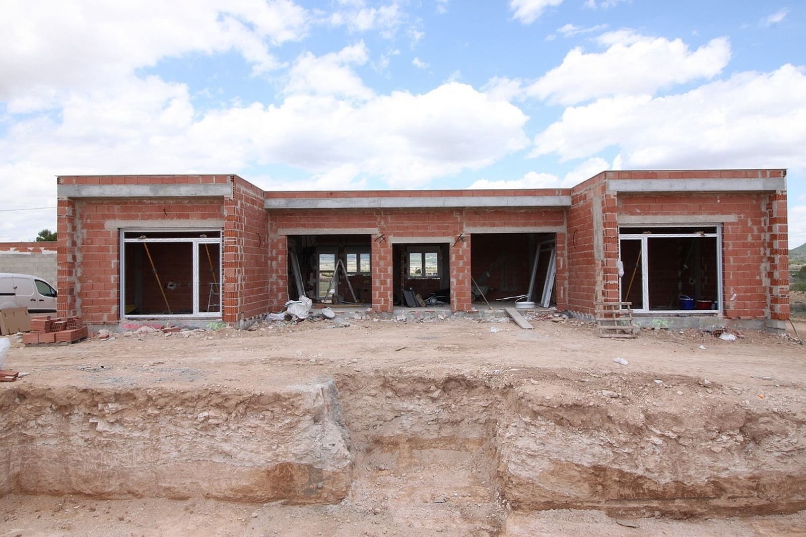 3 bedroom Villa for sale in Pinoso with pool - € 398,000 (Ref: 8212835)