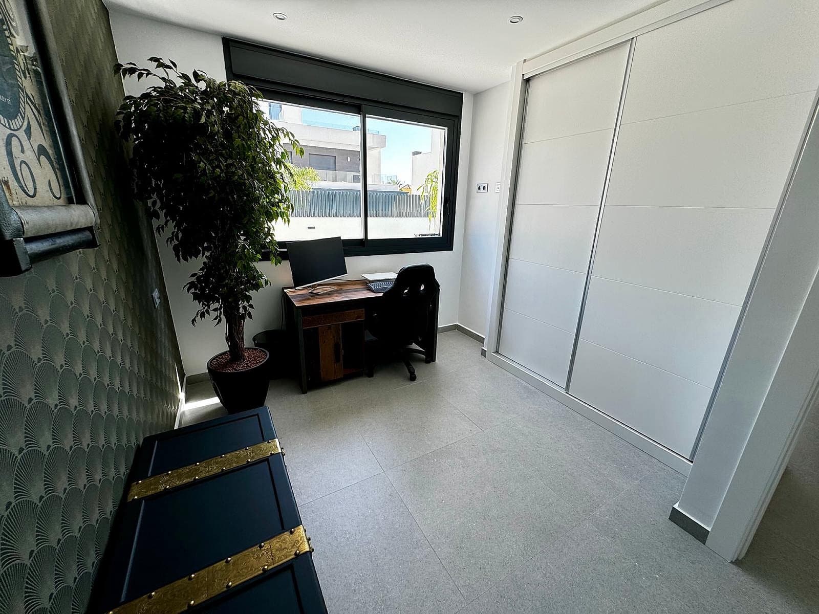 3 bedroom Villa for sale in Algorfa with pool - € 539,995 (Ref: 8428118)