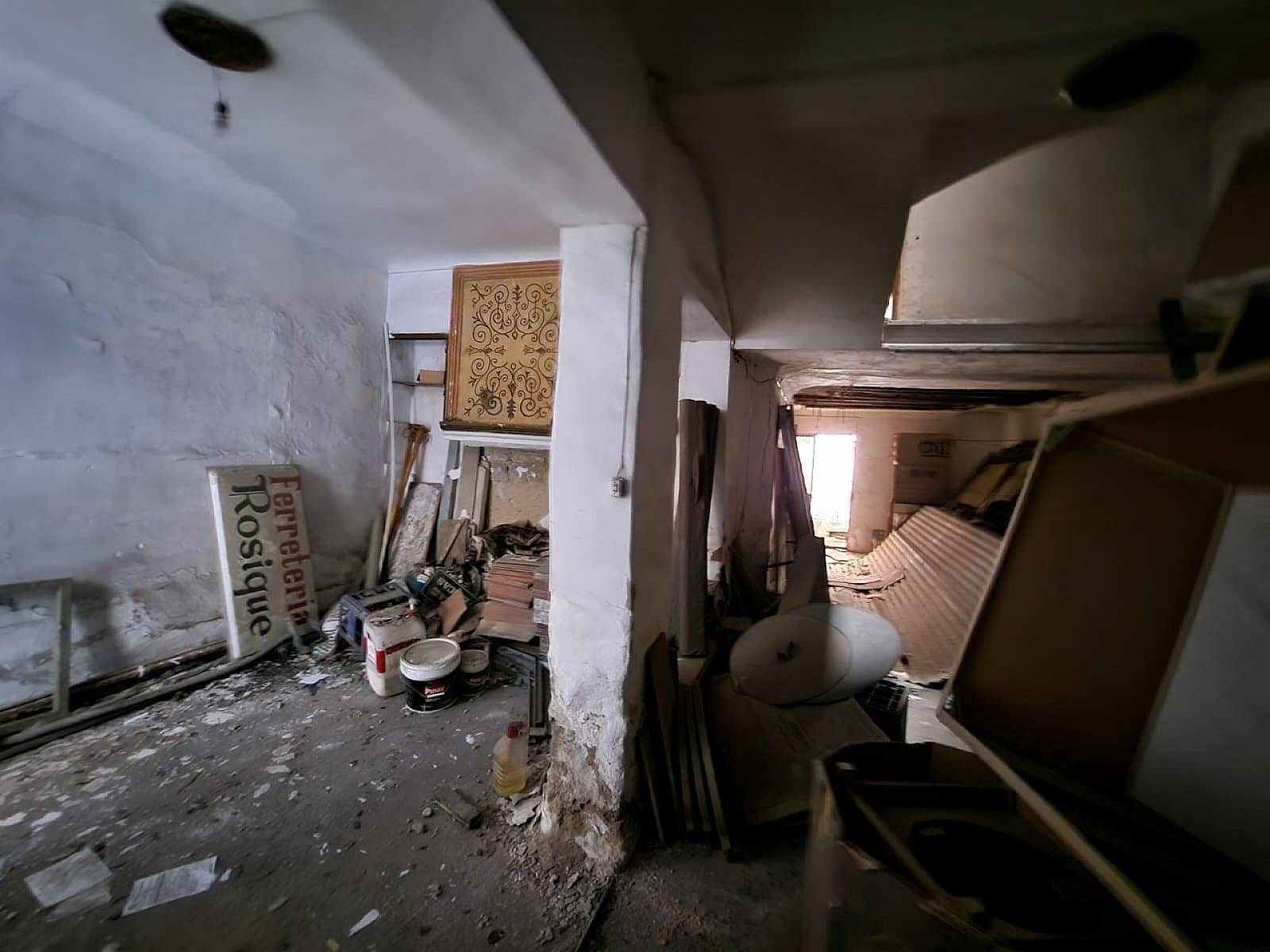 Hus til salgs i Villena med svømmebasseng - € 59 500 (Ref: 8655638)