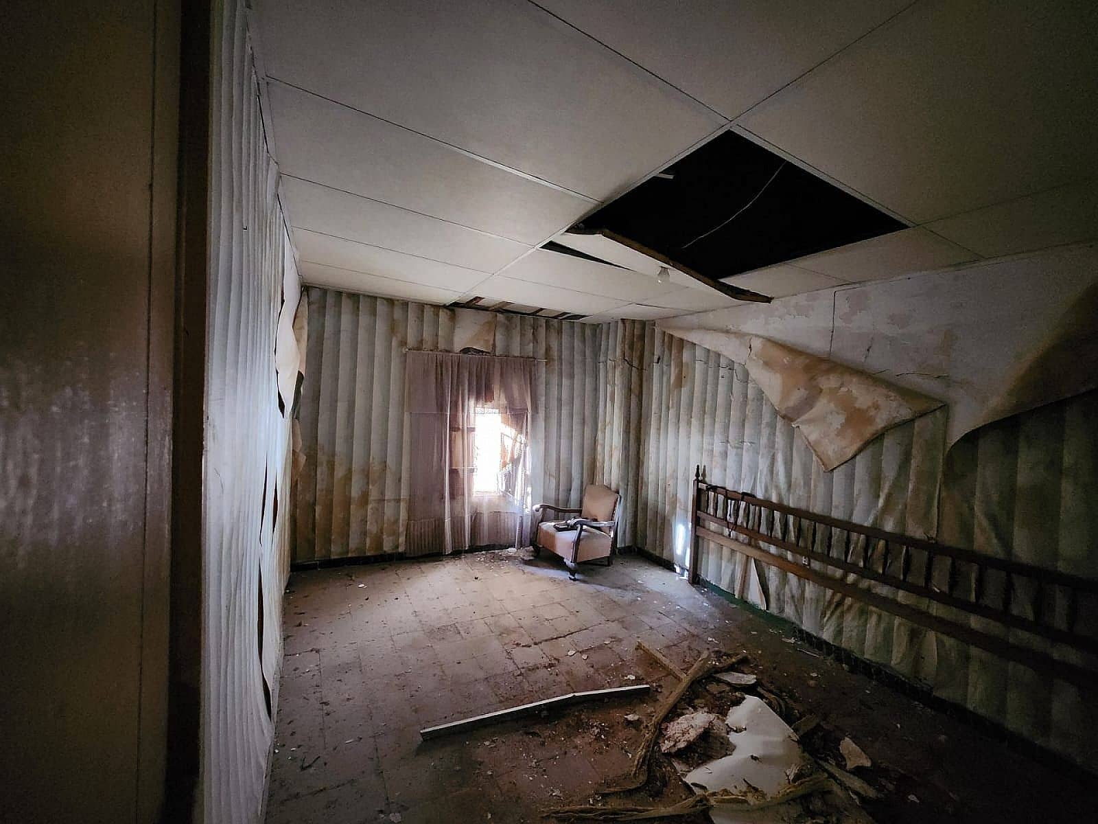 Hus til salgs i Villena med svømmebasseng - € 59 500 (Ref: 8655638)