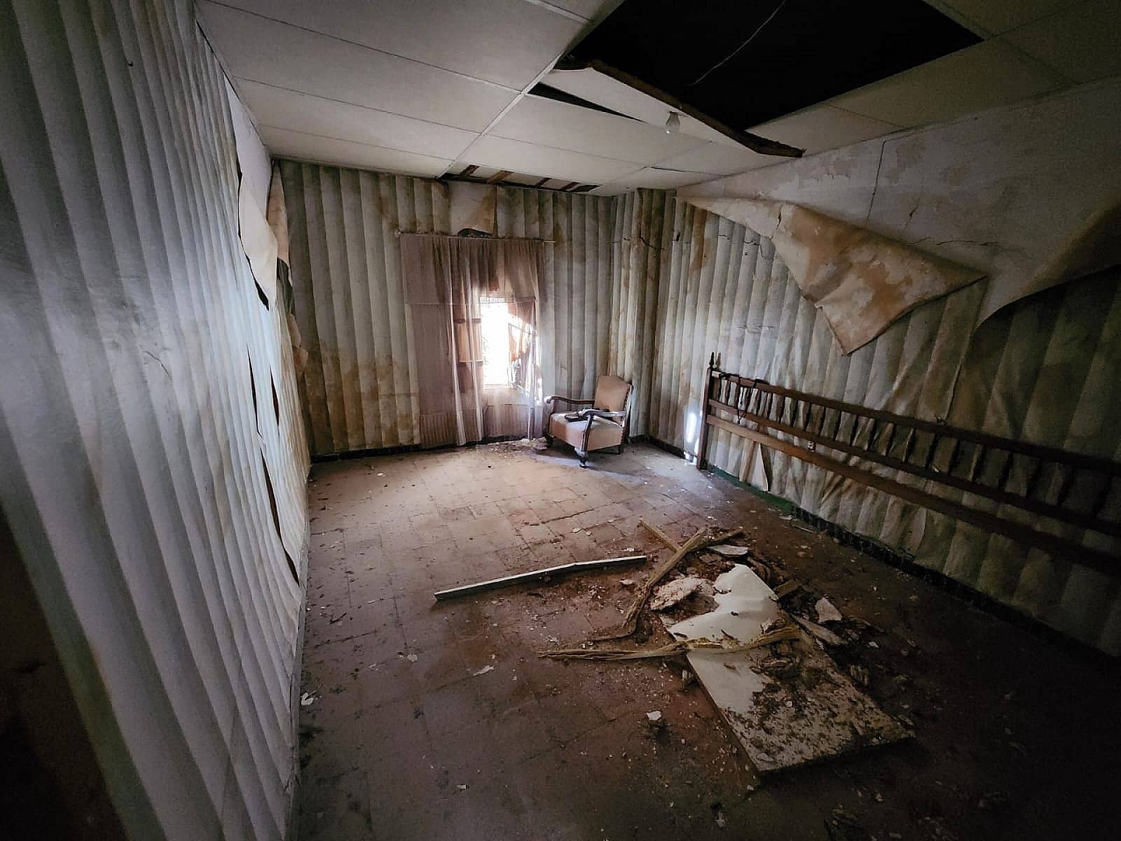 Hus til salgs i Villena med svømmebasseng - € 59 500 (Ref: 8655638)