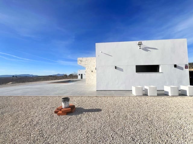 3 bedroom Villa for sale in La Romana with pool - € 525,000 (Ref: 8655649)