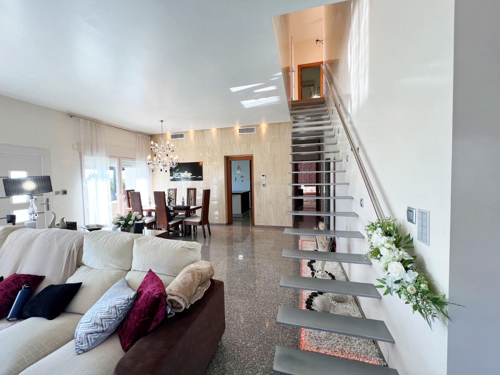 5 chambre Villa/Maison à vendre à Novelda avec piscine - 581 995 € (Ref: 8655657)