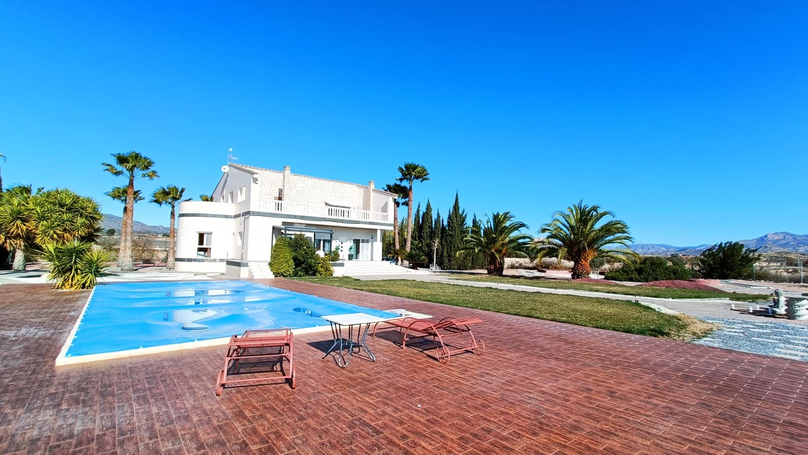 5 chambre Villa/Maison à vendre à Novelda avec piscine - 581 995 € (Ref: 8655657)