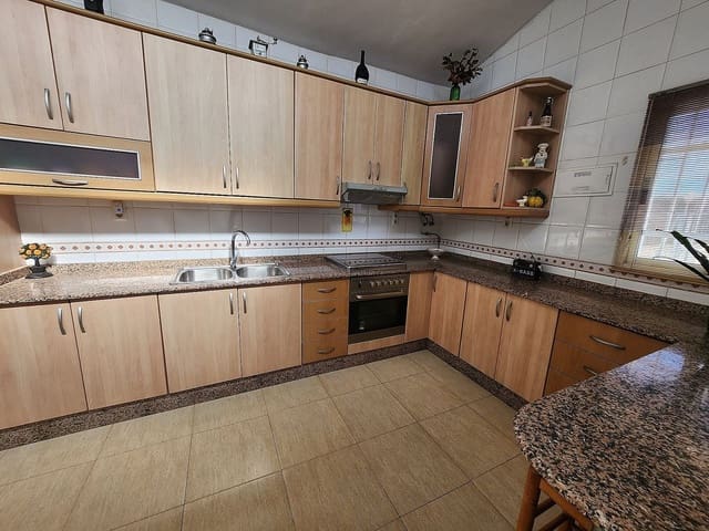 2 bedroom Villa for sale in Villena with pool - € 189,950 (Ref: 8655665)