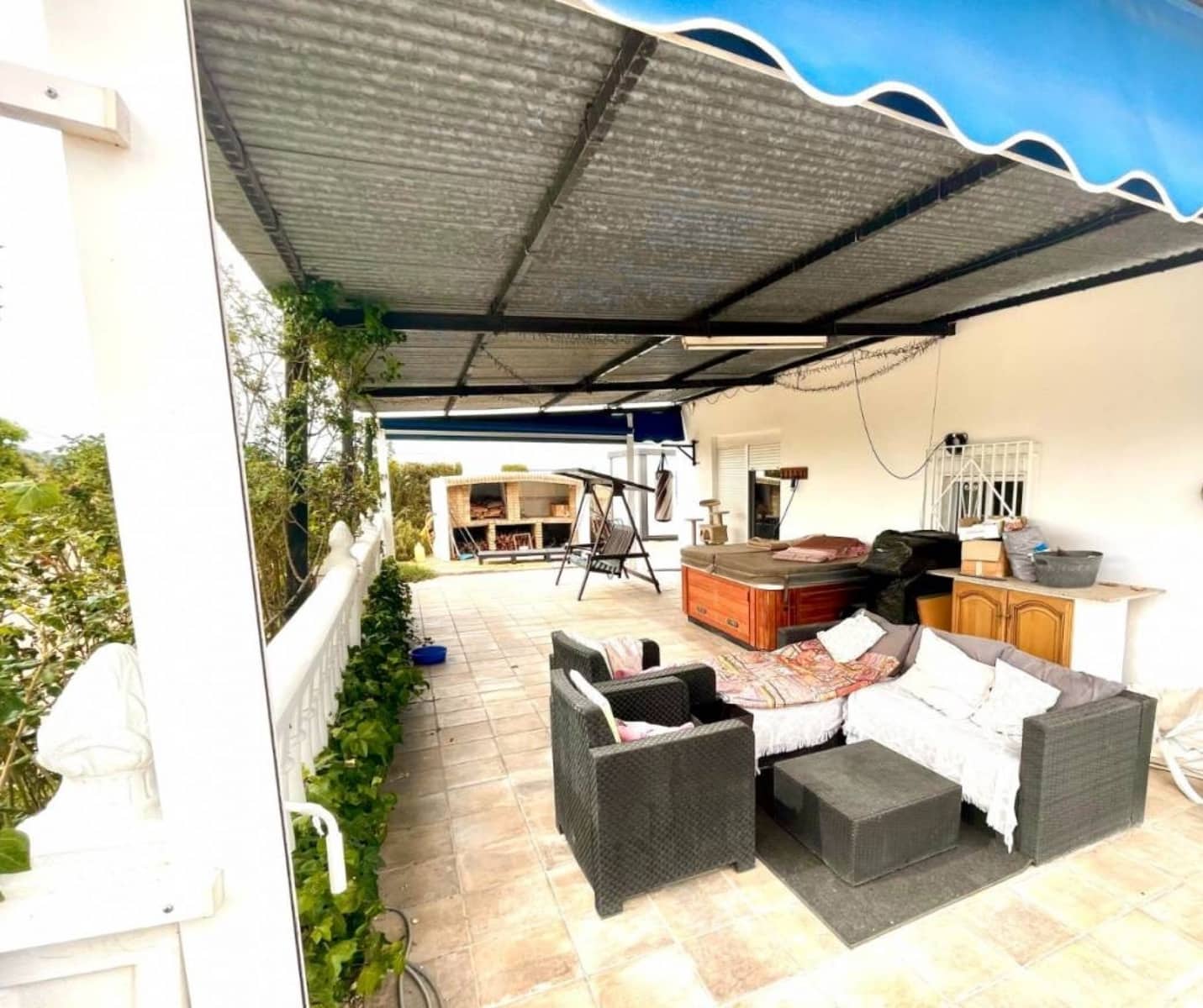 4 bedroom Finca/Country House for sale in Villena with pool - € 229,995 (Ref: 8820818)