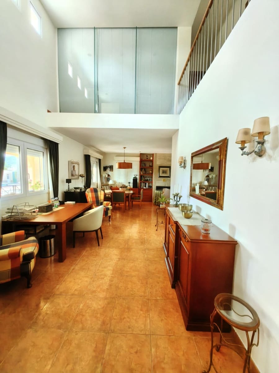 6 soveværelse Villa til salg i Yecla med swimmingpool garage - € 410.000 (Ref: 9077074)