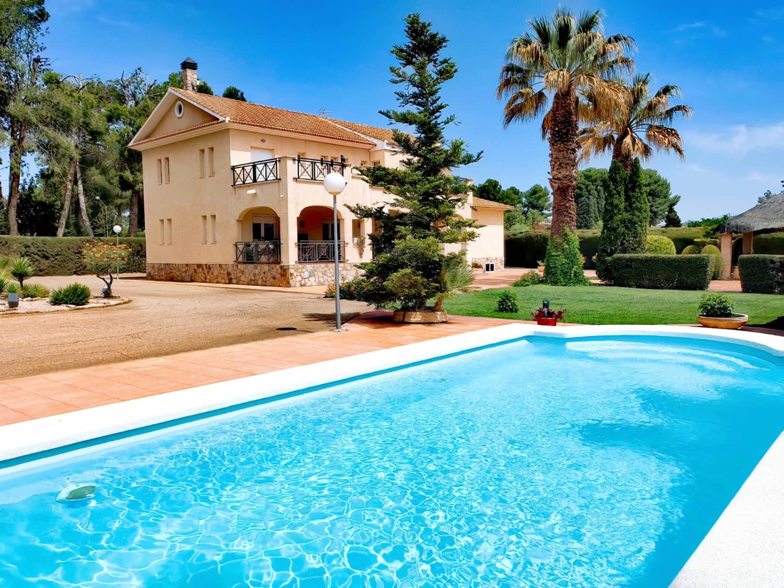 6 soveværelse Villa til salg i Yecla med swimmingpool garage - € 410.000 (Ref: 9077074)